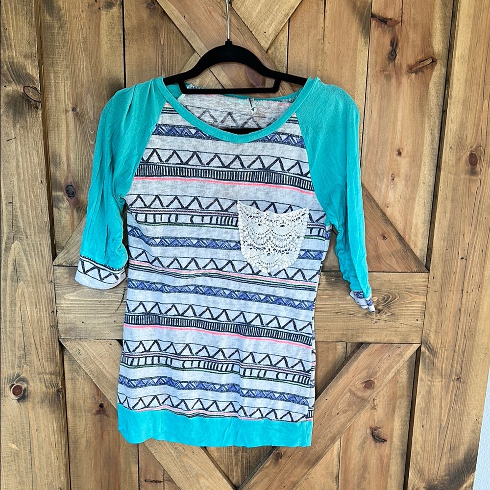 Auditions Teal and White Patterned Long Sleeve Top